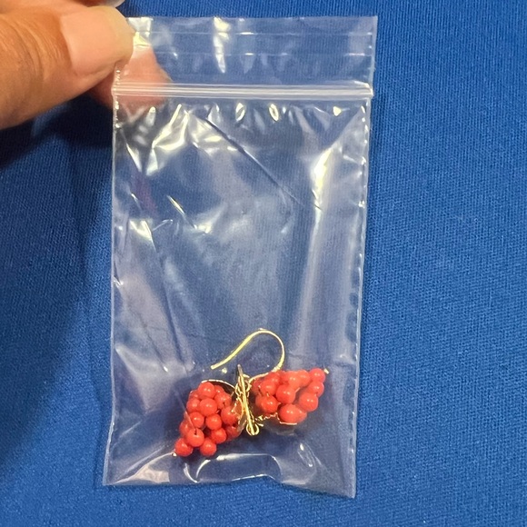 Estate Grapes Coral D Napoli  14K Gold Dangle Earrings - Picture 8 of 8